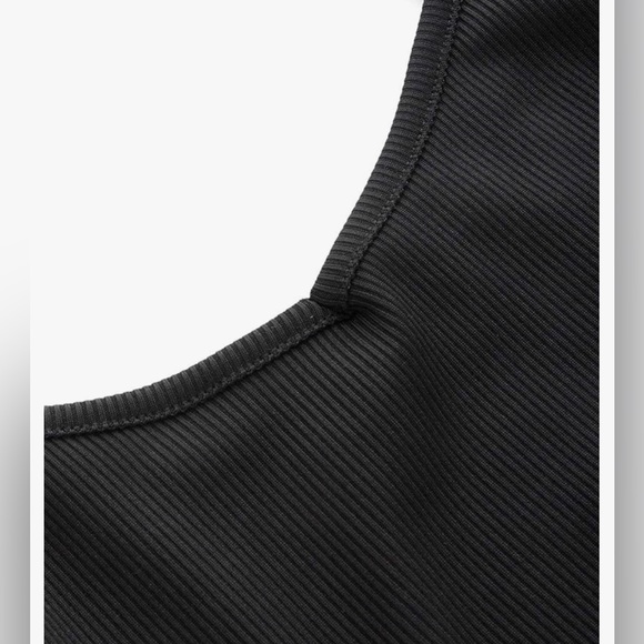 SHEIN Women's Casual V Neck Ribbed Knit Overlap Front Crop Cami Top - Picture 3 of 7